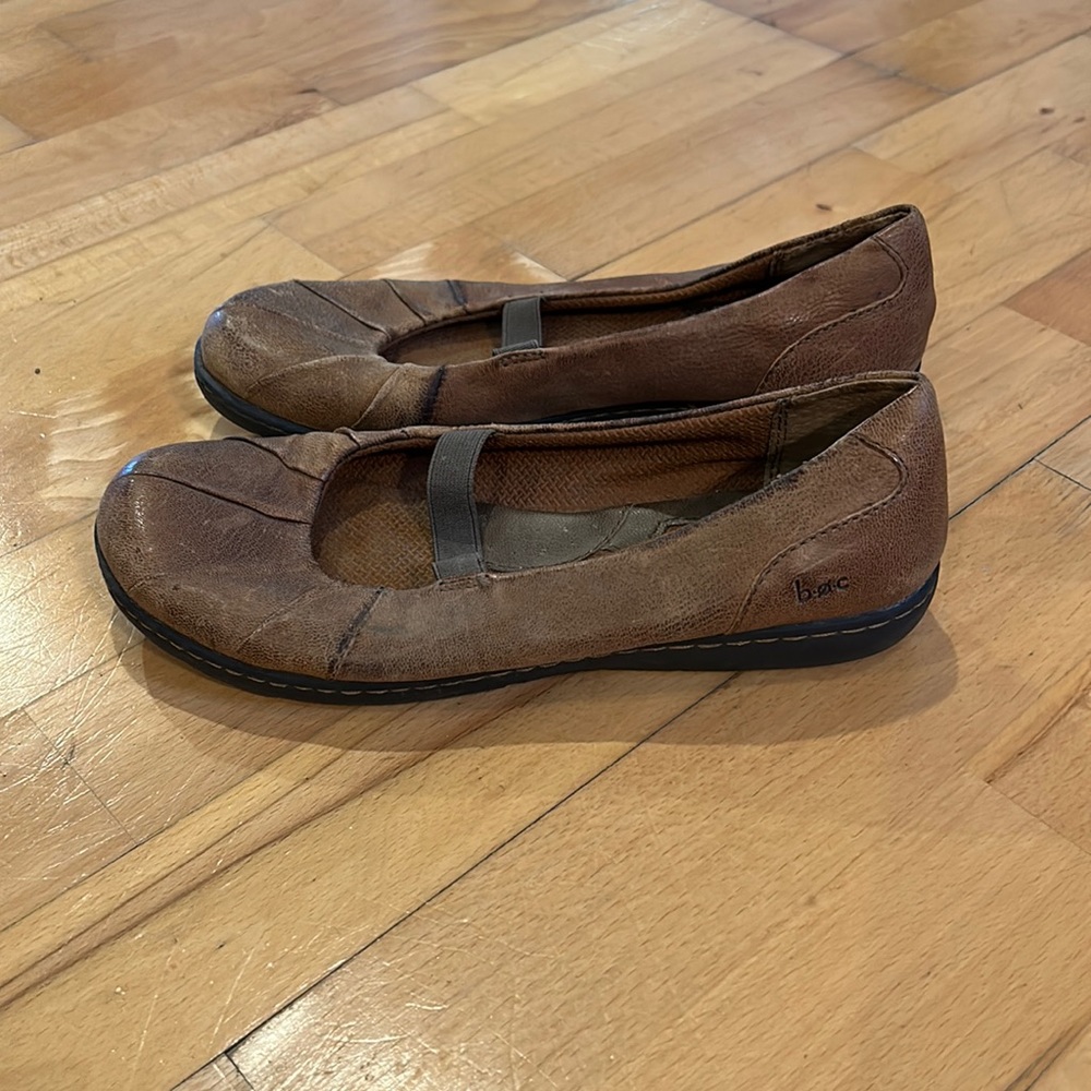 Boc Brown Leather Slip On Flats Womens 8 M